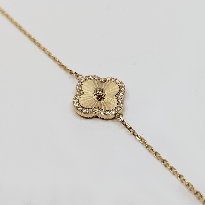 Single Clover with Halo 14k Yellow Gold Bracelet