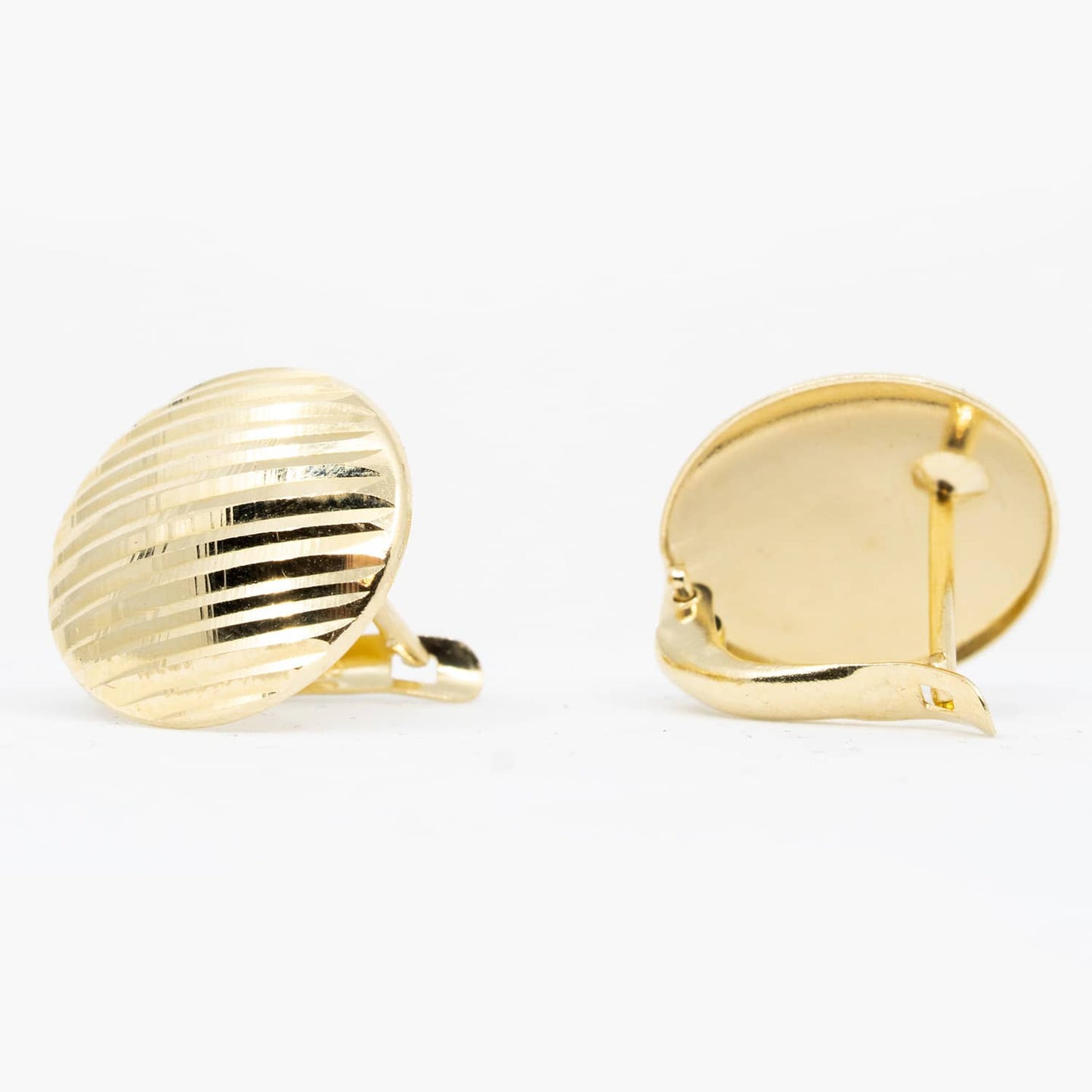 14k Yellow Gold 15mm Circle Plug Earrings with Horizontal Texture