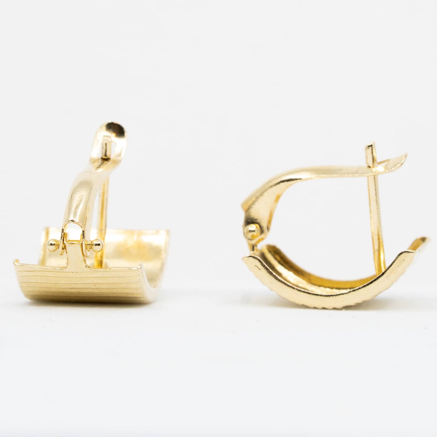 14k Yellow Gold 11mm Plug Earrings with Horizontal Texture